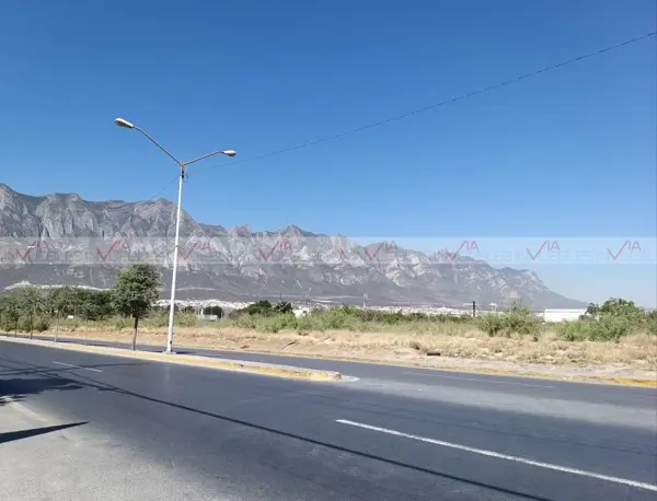 Terreno en renta en Jardines de Santa Catarina, Santa Catarina — foto 2 de 14