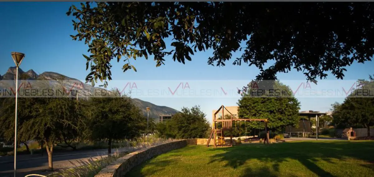 Terreno en venta en Vía Cordillera, Santa Catarina — foto 1 de 8
