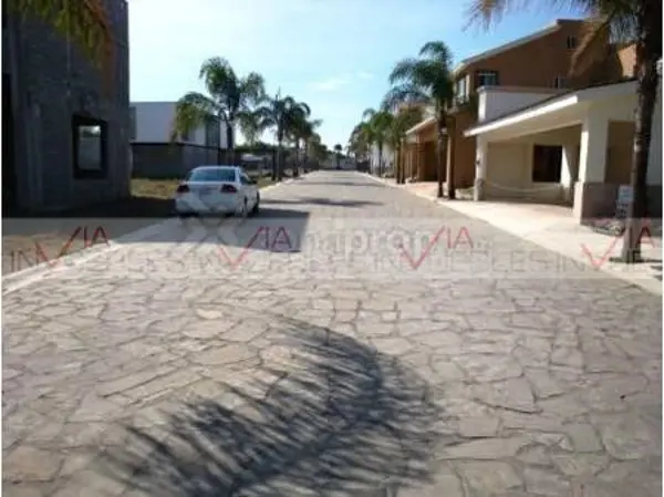 Terreno en venta en Villa Toledo, Monterrey — foto 3 de 8