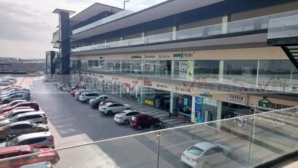 Local en renta en Las Lomas, García — foto 3 de 18