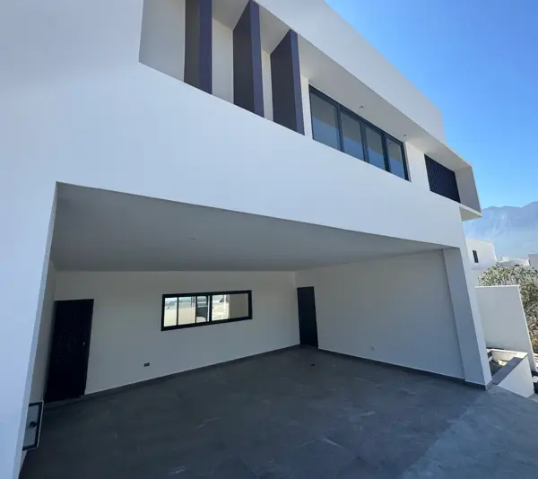 Casa en venta en El Uro, Monterrey — foto 2 de 18
