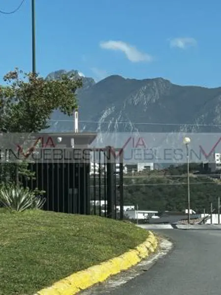 Terreno en venta en Hacienda los Encinos, Monterrey — foto 2 de 8