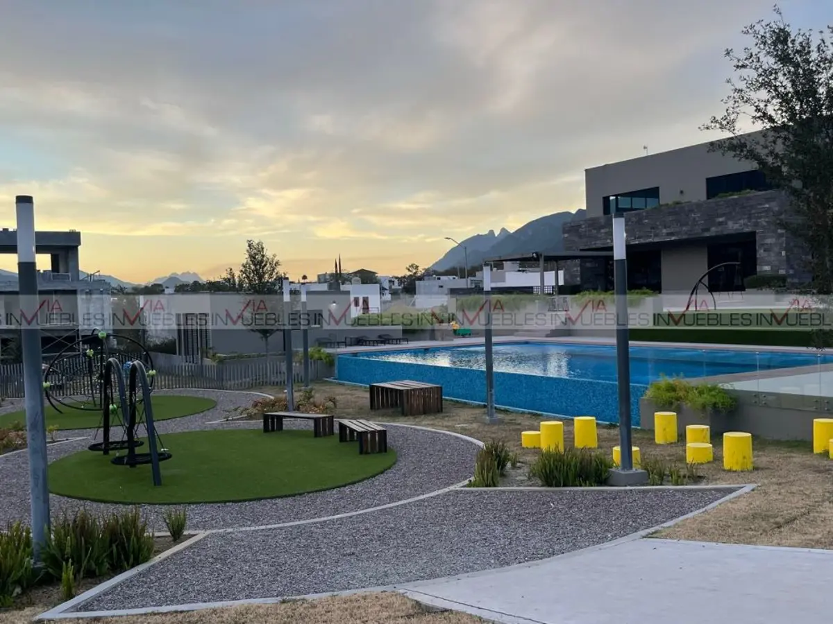 Casa en venta en Bosques de las Misiones Sector Encino, Santiago — foto 1 de 24