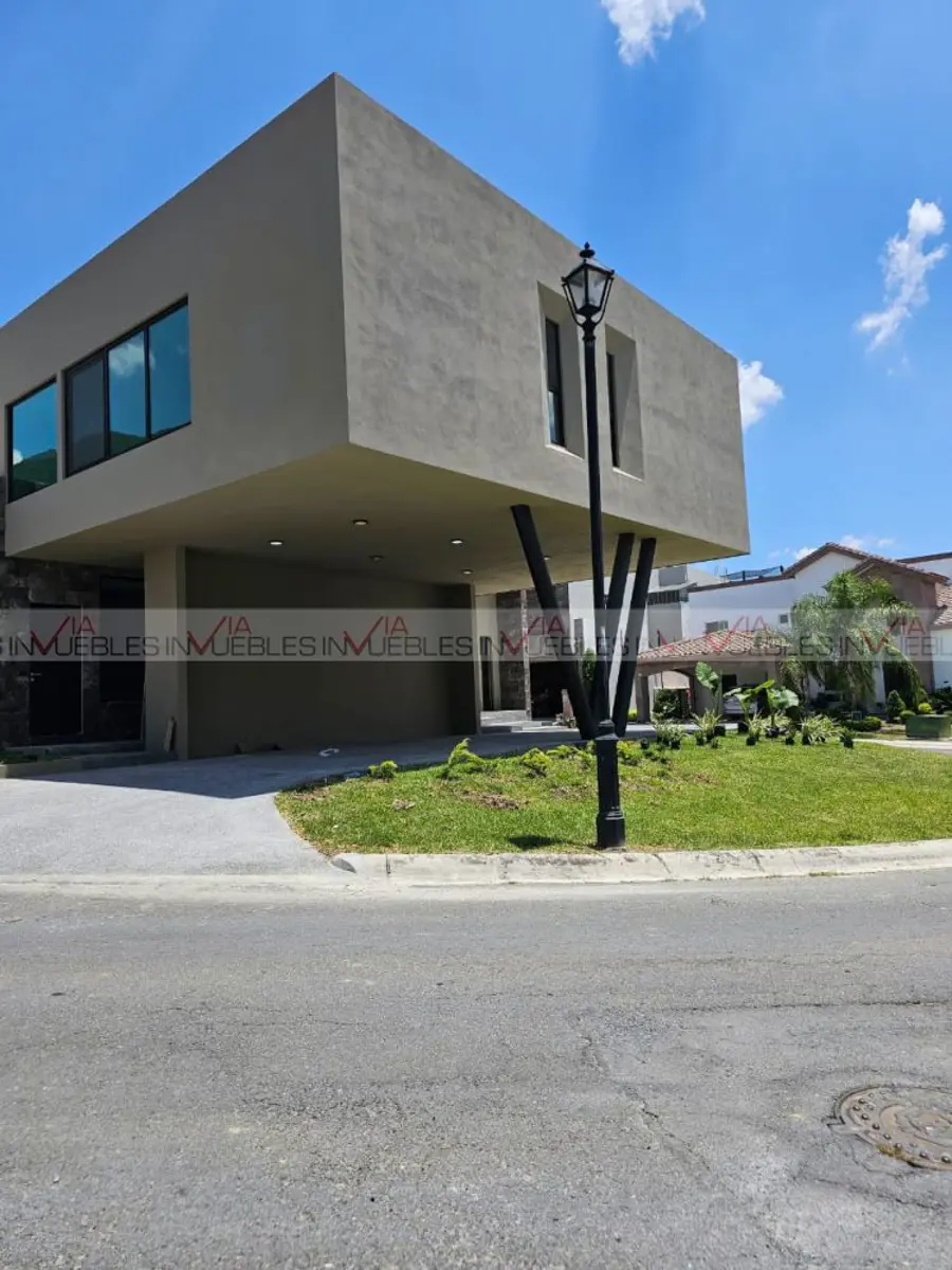 Casa en venta en Privada la Herradura, Monterrey — foto 1 de 37