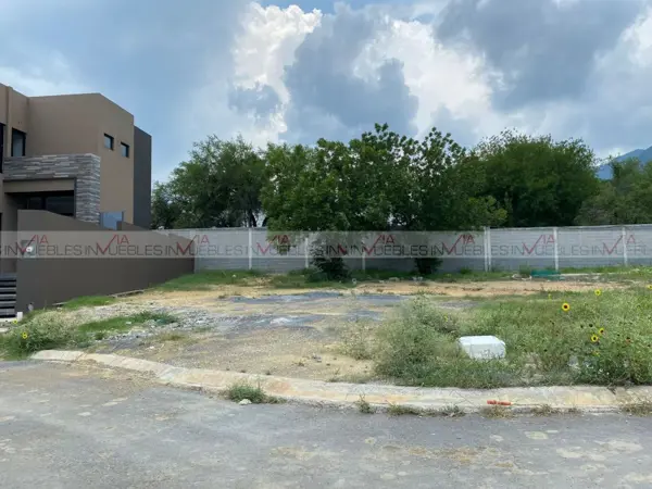 Terreno en venta en Bosques de las Misiones Sector Encino, Santiago — foto 2 de 8
