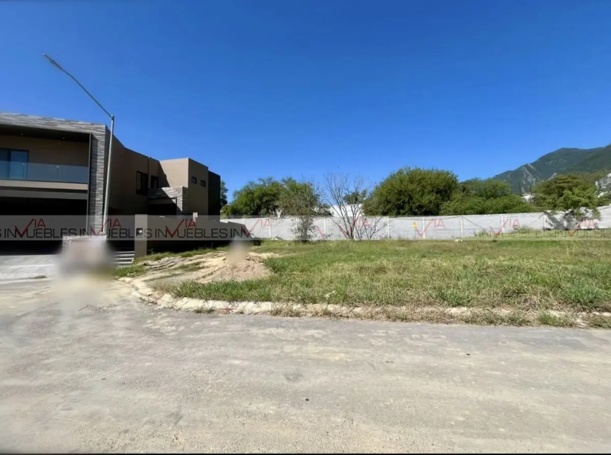 Terreno en venta en Bosques de las Misiones Sector Encino, Santiago — foto 1 de 8