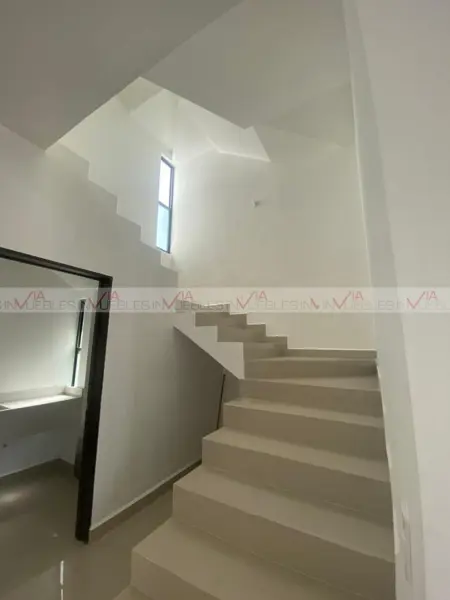 Casa en venta en La Montaña, García — foto 3 de 16