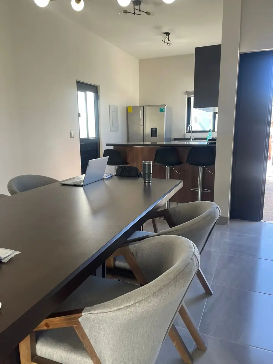 Vista 4 de CASA EN VENTA LOS OLIVOS