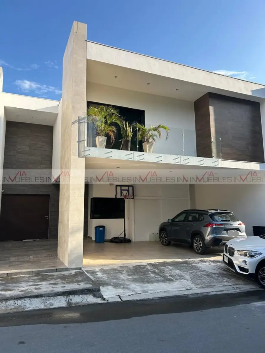 Casa en venta en Valle de Cristal, Monterrey — foto 1 de 21