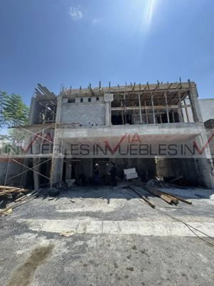 Casa en venta en Valle de Santiago, Santiago — foto 1 de 9