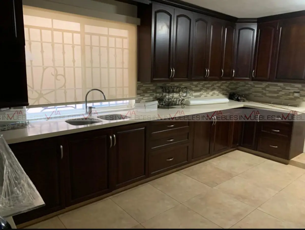 Casa en venta en Cortijo del Rio, Monterrey — foto 1 de 20