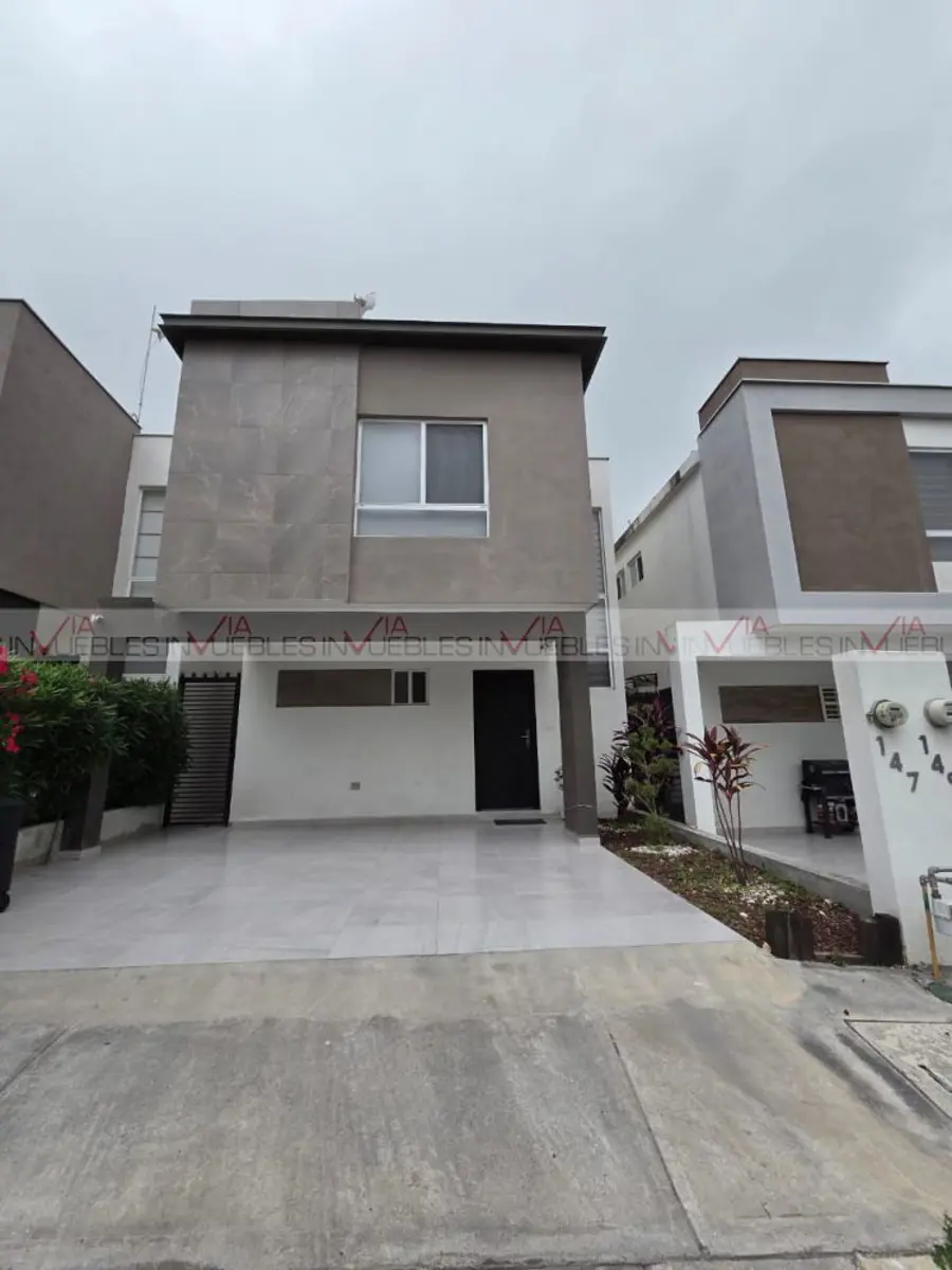 Casa en venta en Brianzzas Residencial Segundo Sector, General Escobedo — foto 1 de 8