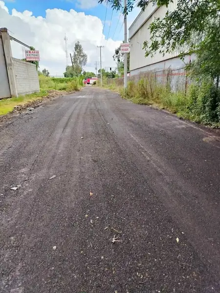 Renta de Terreno Industrial para Guarda de Trailers con oficinas