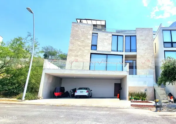 Casa en venta en Residencial Cordillera, Santa Catarina — foto 2 de 21