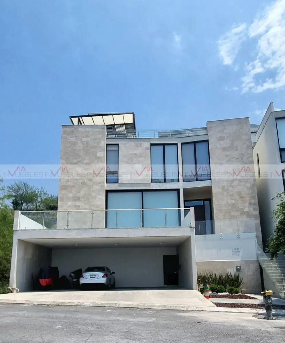 Casa en venta en Residencial Cordillera, Santa Catarina — foto 1 de 21
