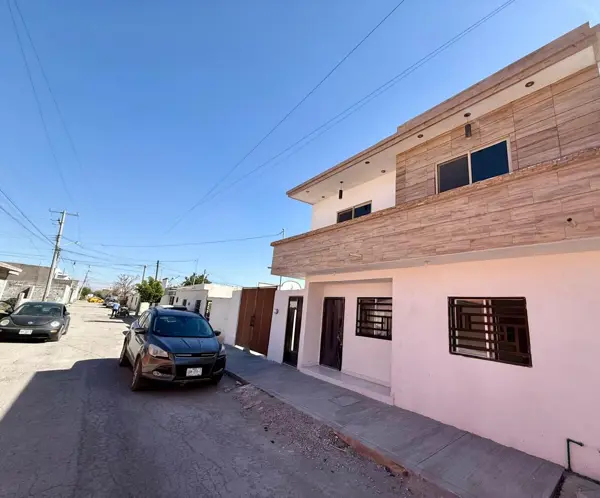 Casa en Venta en calle servando de la torre
