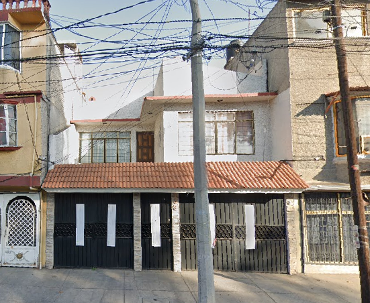 Casa en venta en San Juan de Aragón VI Sección, Gustavo A. Madero — foto 1 de 19
