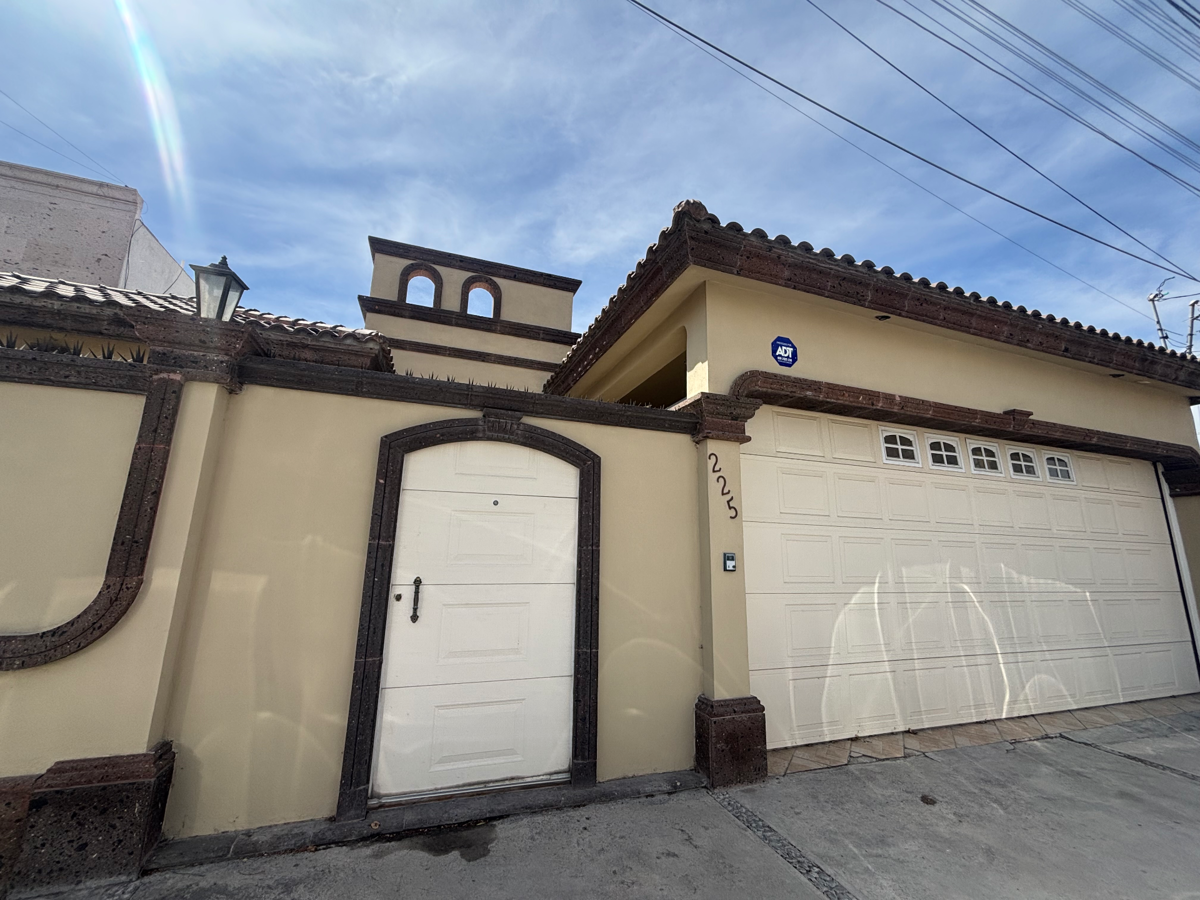 Casa en venta en Residencial San Patricio, Saltillo — foto 1 de 13