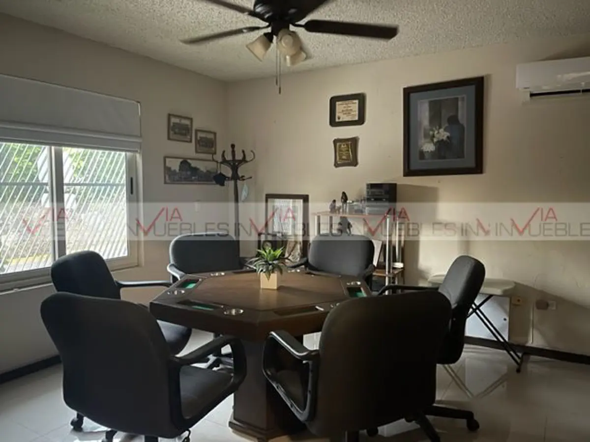 Casa en venta en Valle de San Ángel Sect Español, San Pedro Garza García — foto 1 de 15
