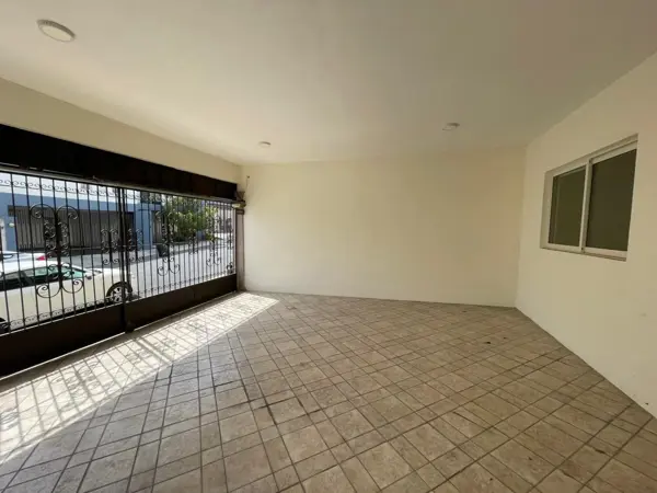 Casa en venta en Las Cumbres, Monterrey — foto 2 de 11