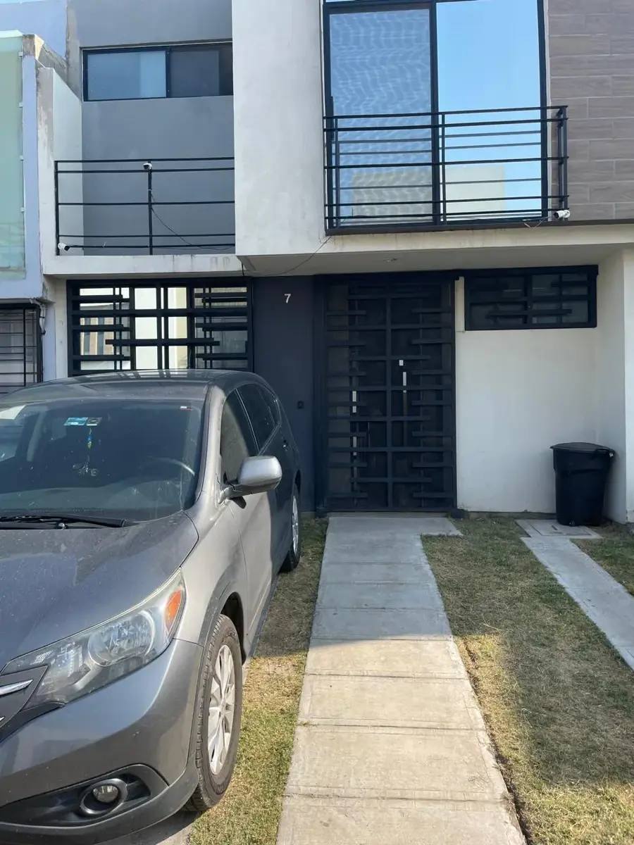 Casa en venta en Real Del Valle, Tlajomulco de Zúñiga — foto 1 de 8