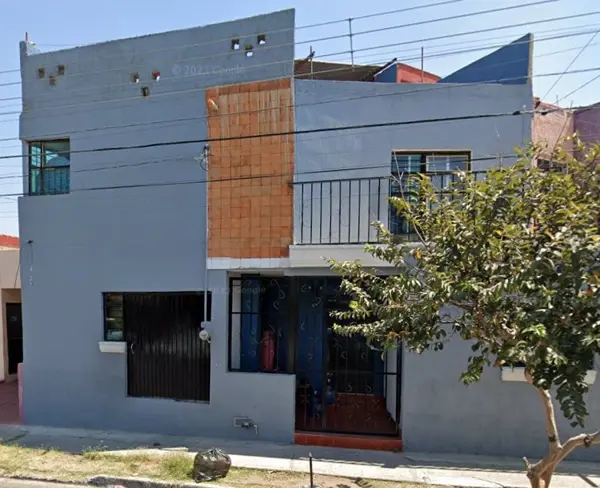 "Casa en Venta en Jardines de Santa Isabel: ¡Excelente Ubicación en Zona Norte!" "Casa en Venta en Jardines de Santa Isabel: ¡Excelente Ubicación en Zona Norte!"