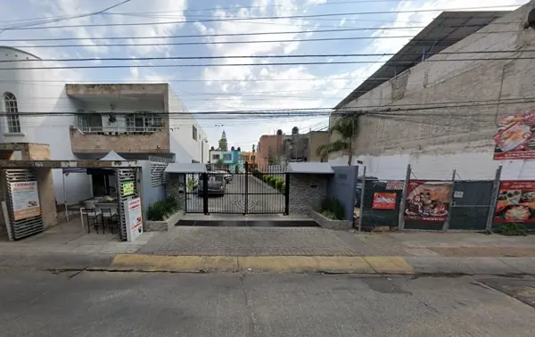 Casa en venta en Jardines El Sauz, Guadalajara — foto 3 de 11