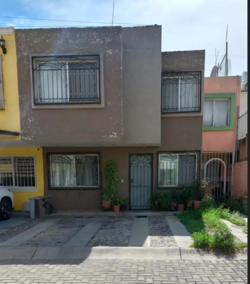 Casa en venta en Jardines El Sauz, Guadalajara — foto 1 de 11