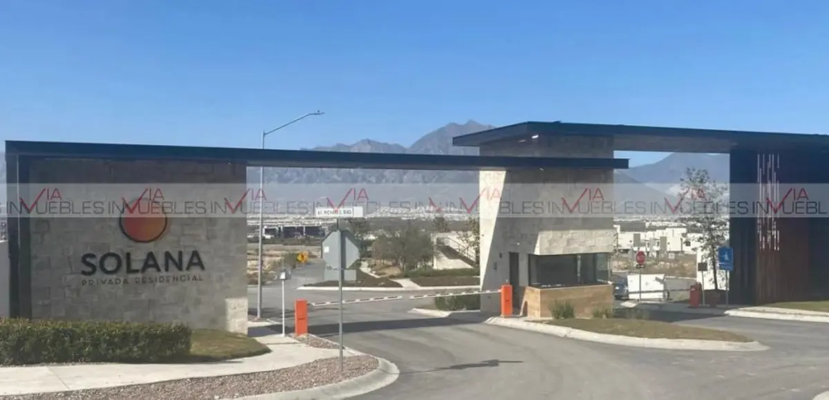 Terreno en venta en La Montaña, García — foto 1 de 13