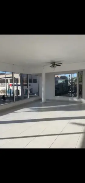 Oficina en planta alta