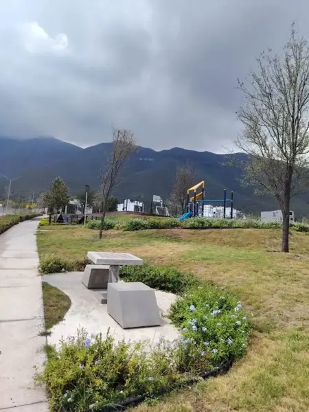 Terreno en esquina en Solana Residencial Dominio Cumbres