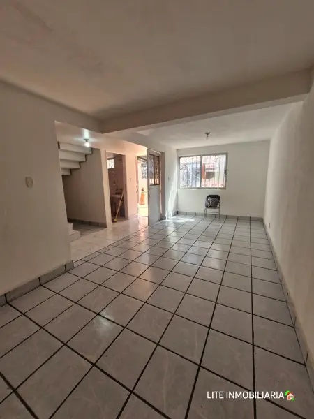 VENDO CASA SOLA EN ANDADOR EN  ACOXPA!!!
