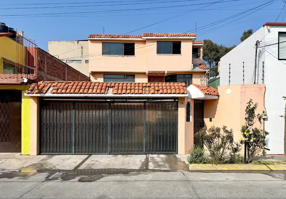 Casa en venta en Jardines de Santa Monica, Tlalnepantla de Baz — foto 1 de 40