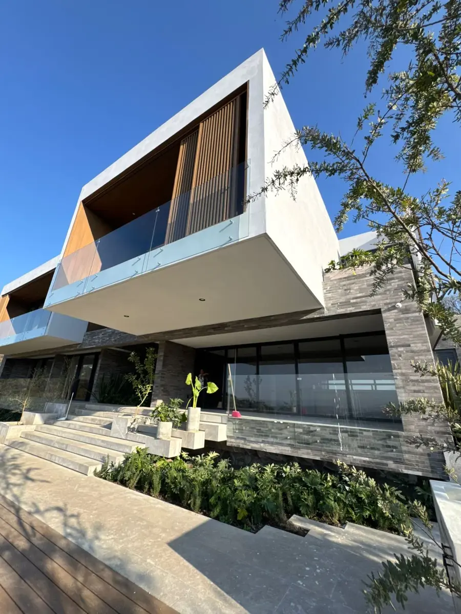 Casa en venta en Corporativos Tres Marías, Morelia — foto 1 de 58