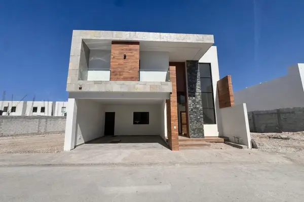 CASA NUEVA EN VIÑEDOS CON RECAMARA EN PLANTA BAJA