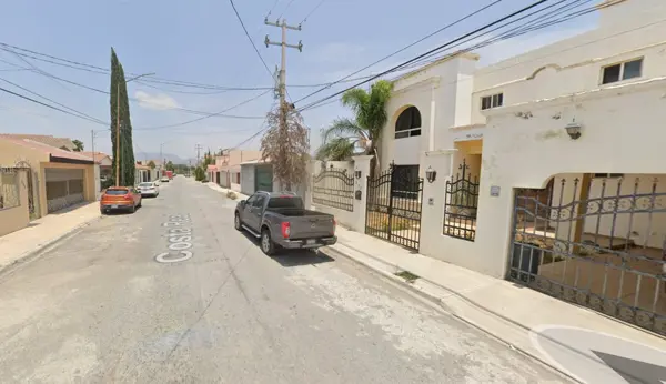 Casa en venta en Valle Real, Saltillo — foto 3 de 12