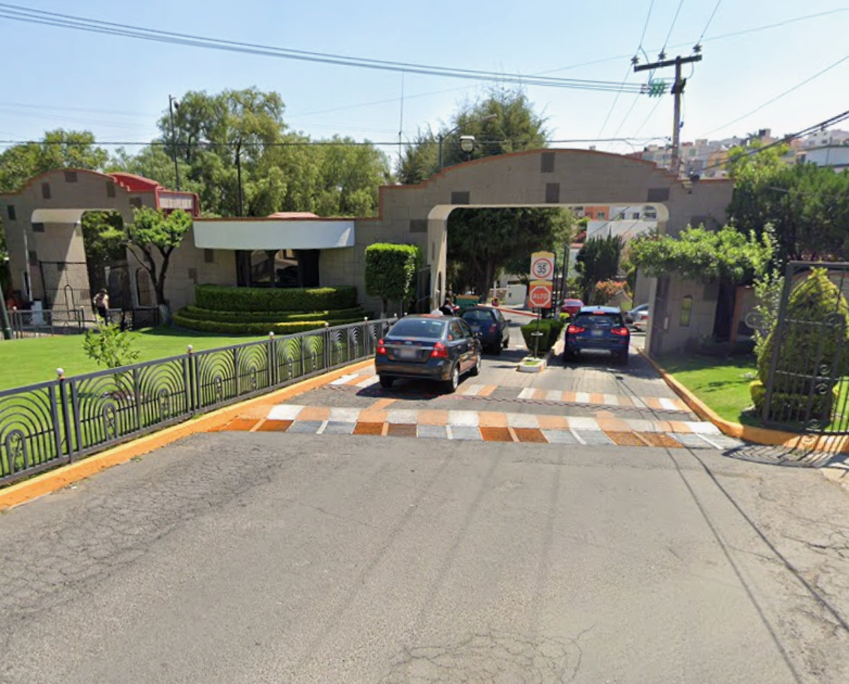 Casa en venta en Club de Golf Bellavista, Atizapán de Zaragoza — foto 1 de 3