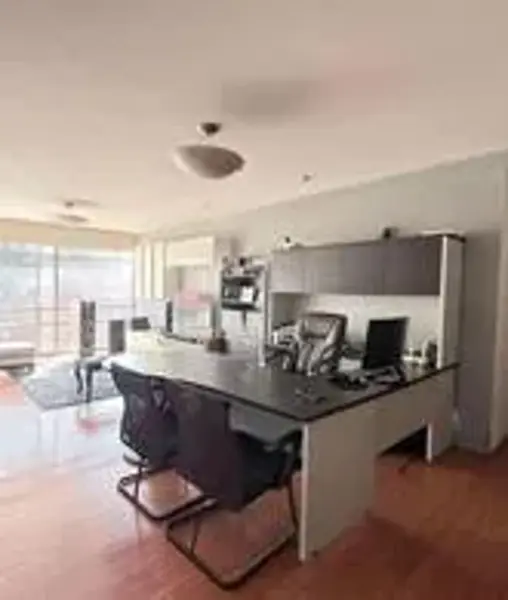 Departamento con Balcón en Venta en del Valle Centro con Balcón