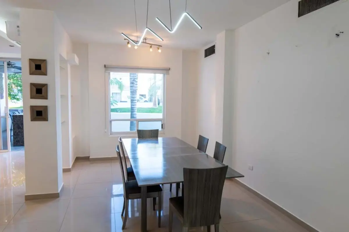 Vista 4 de VENTA CASA SANTA BÁRBARA