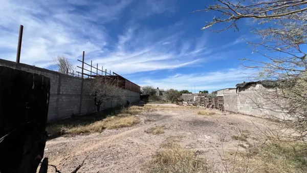 Terreno en venta en Miguel de la Madrid Hurtado, Gómez Palacio — foto 2 de 6
