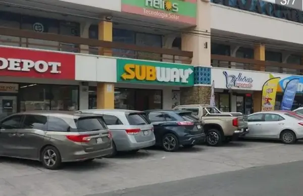 Local en Renta en Las Cumbres, Monterrey, Nuevo León 4