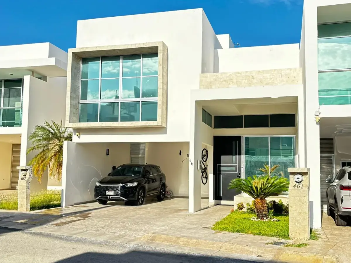 Casa en venta en Altabrisa, Mérida — foto 1 de 41