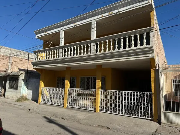 Casa en venta en Carolinas, Torreón — foto 2 de 20