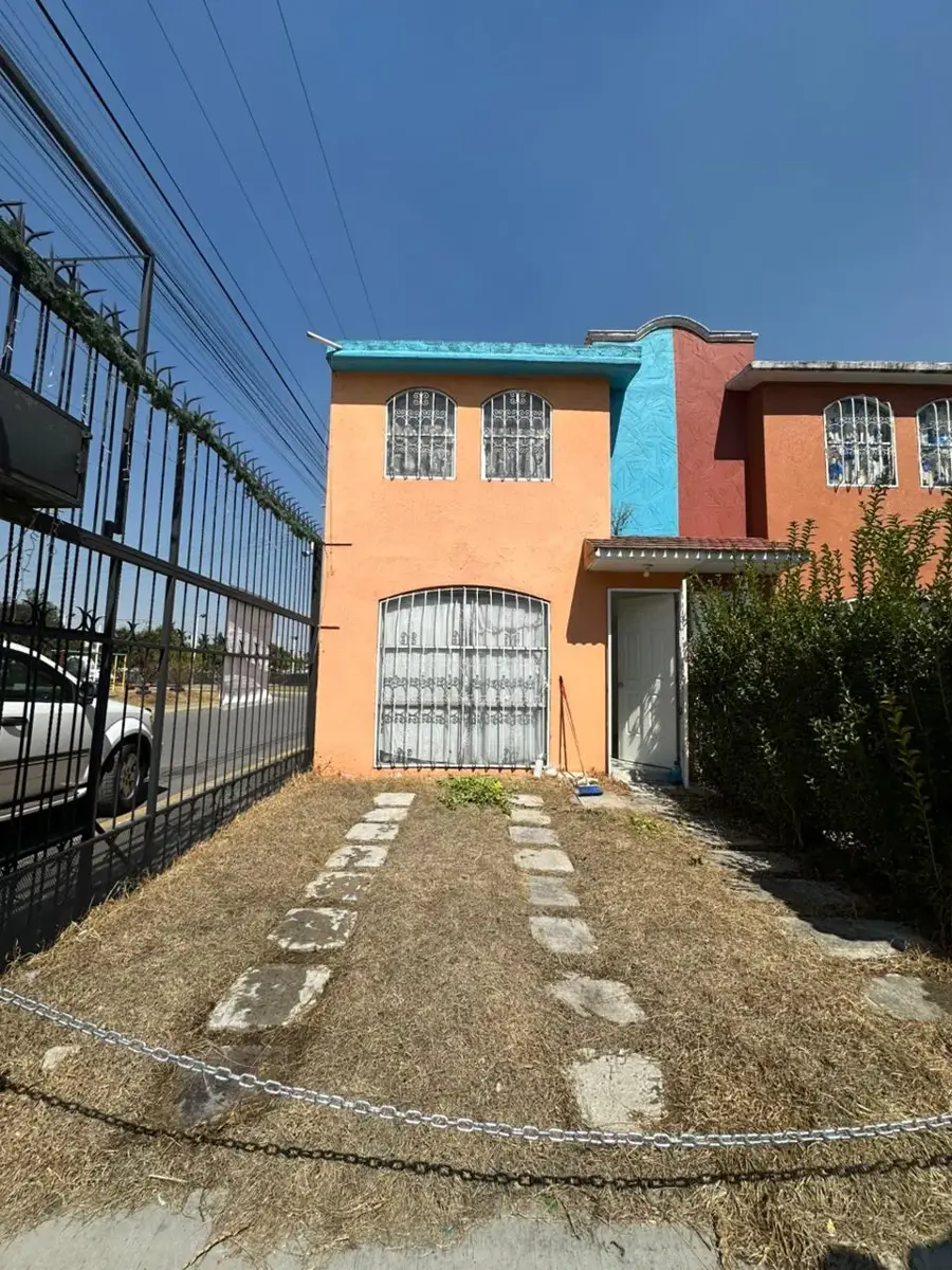 Casa en renta en Los Sauces I, Toluca — foto 1 de 14