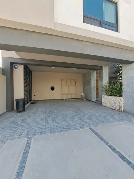 Casa en venta en La Escondida, Saltillo — foto 2 de 42