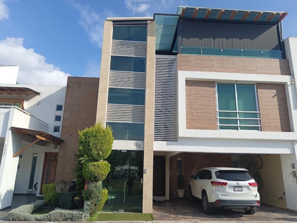 Departamento en renta en Lomas de Angelópolis, San Andrés Cholula — foto 1 de 32