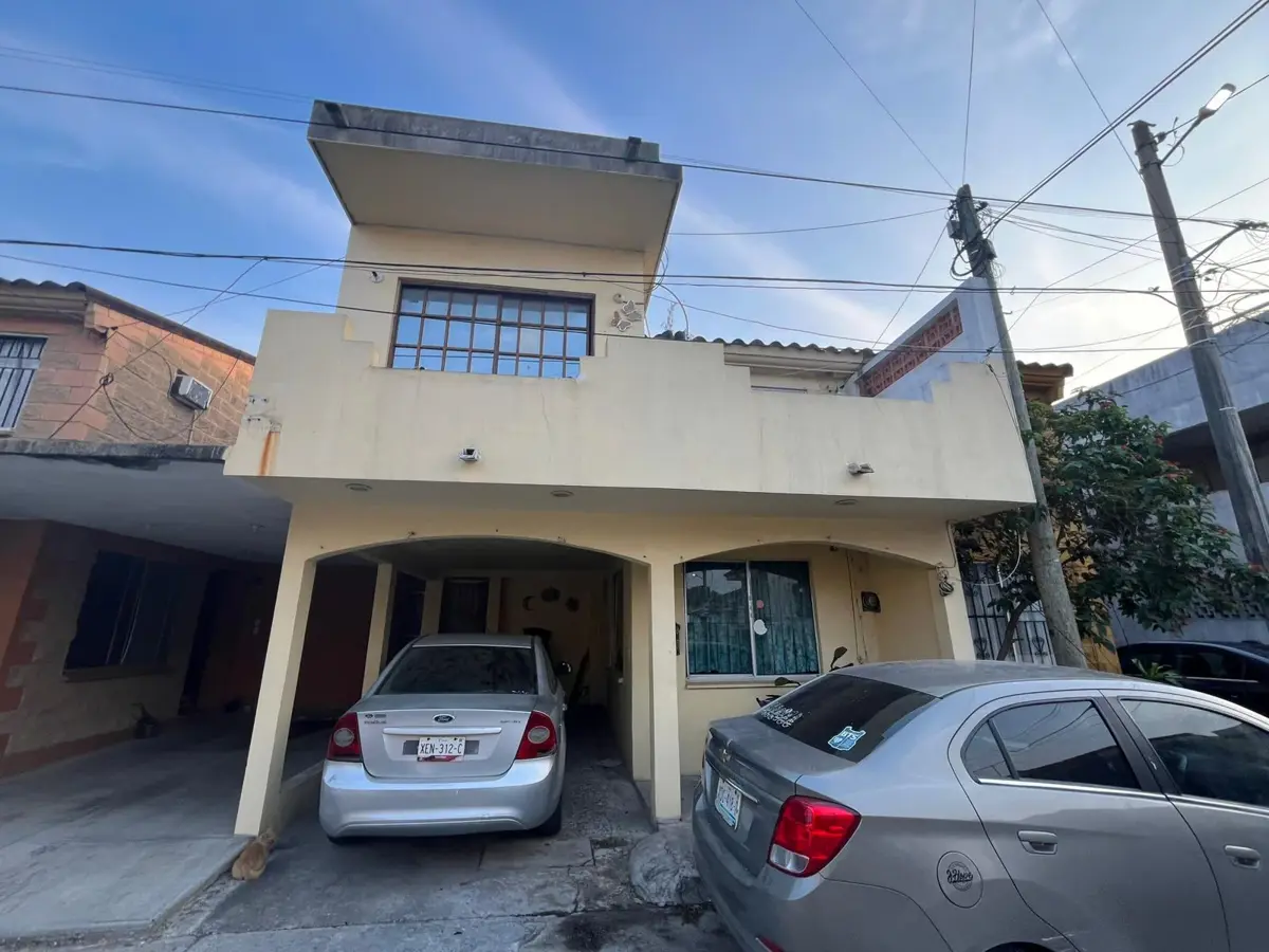 Casa en venta en Cumbres de Vista Bella, Tampico — foto 1 de 7