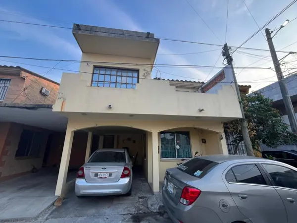 Casa en venta en Cumbres de Vista Bella, Tampico, Tamaulipas