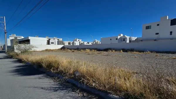 Terreno en venta en Real del Sol, Saltillo — foto 3 de 4