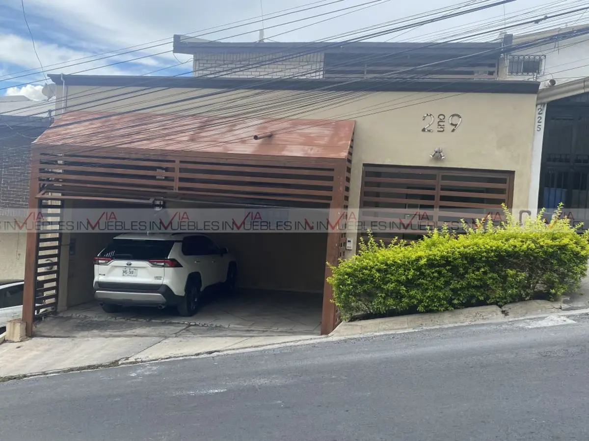 Casa en venta en Colinas de San Jeronimo, Monterrey — foto 1 de 9